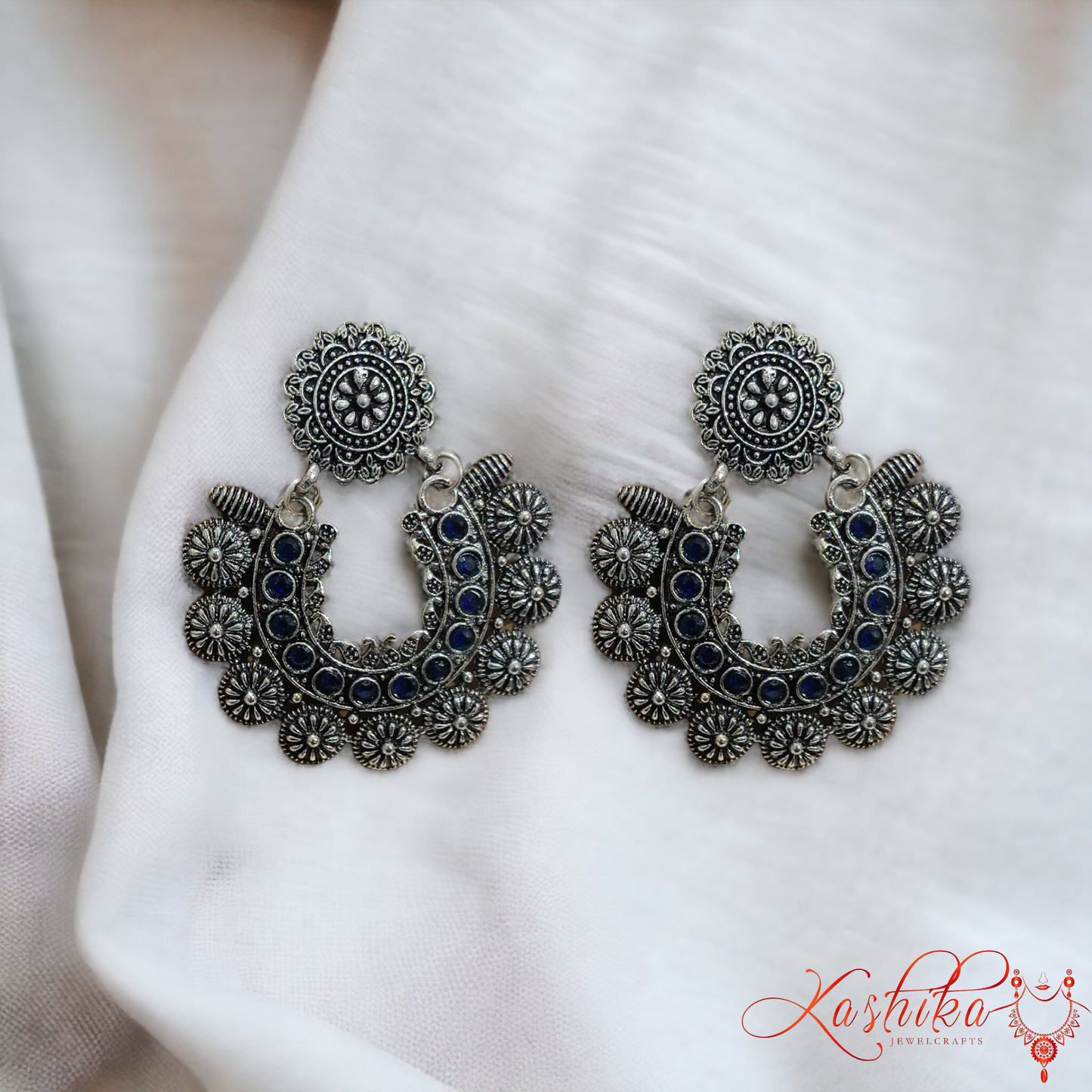 Oxidised Pretty Chandbalis with floral Carving Design