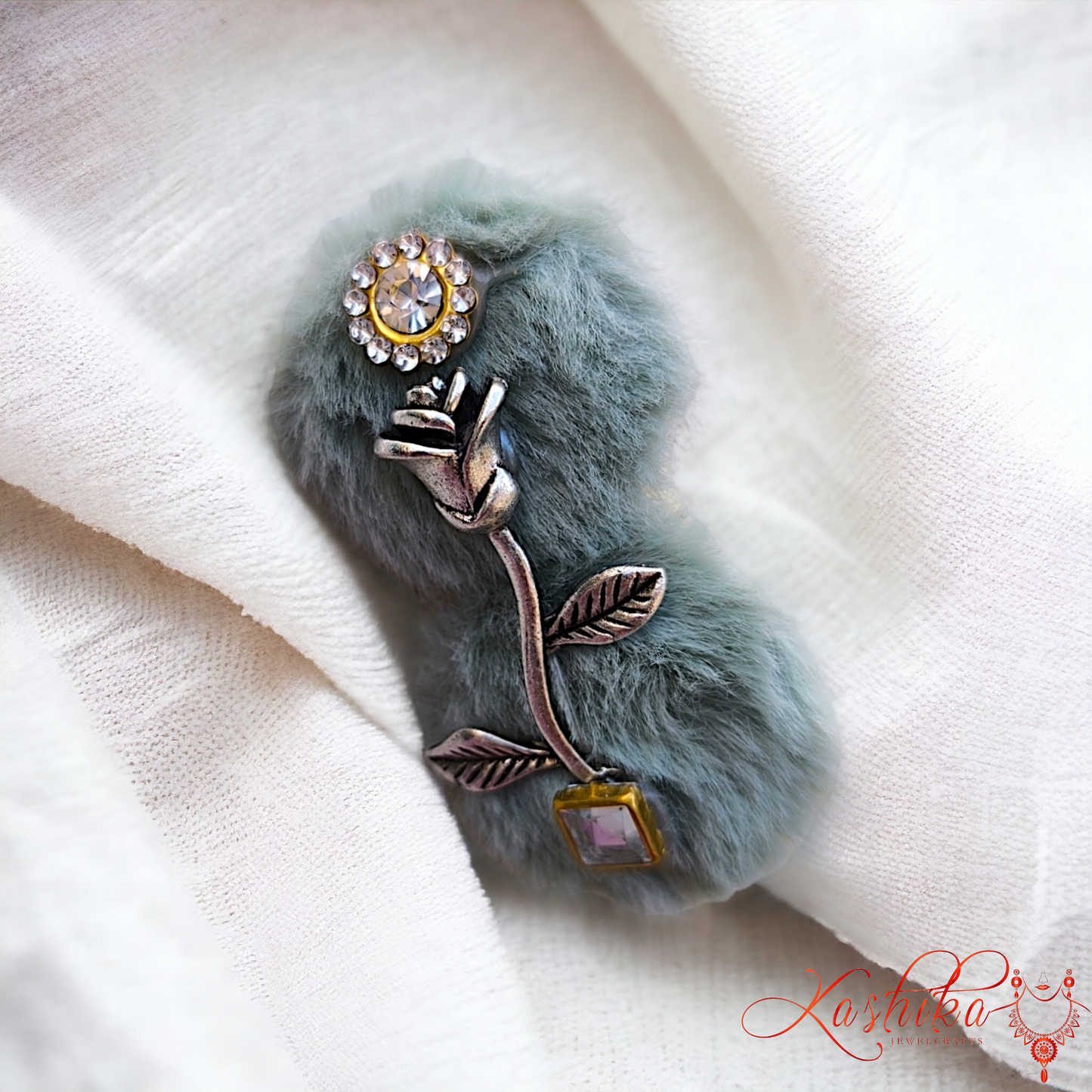 Green Fur and Flower Saree Pin