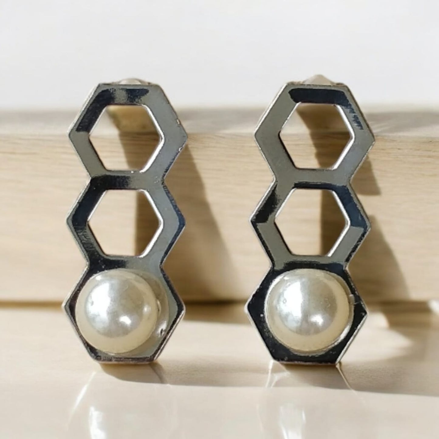 Silver honeycomb earrings