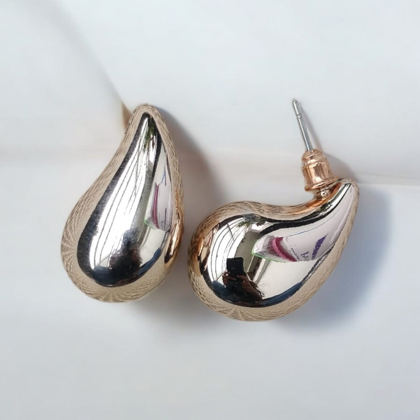 Minimal silver and rosegold teardrop earrings